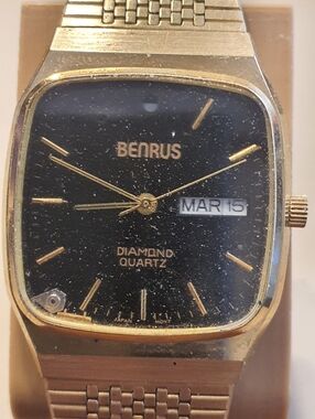 Vtg Benrus Goldtone/Black Diamond Stainless Steel Men's Watch